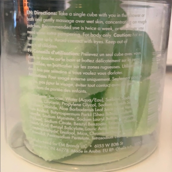 Exfoliating shower sugar cubes - Picture 2 of 2